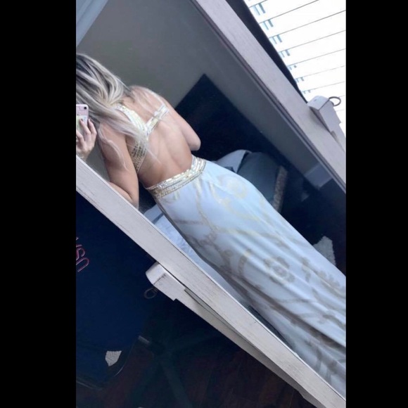 WHITE AND GOLD FORMAL DRESS - Picture 4 of 5